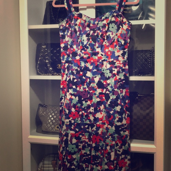 Tory Burch dresses. - Picture 1 of 5